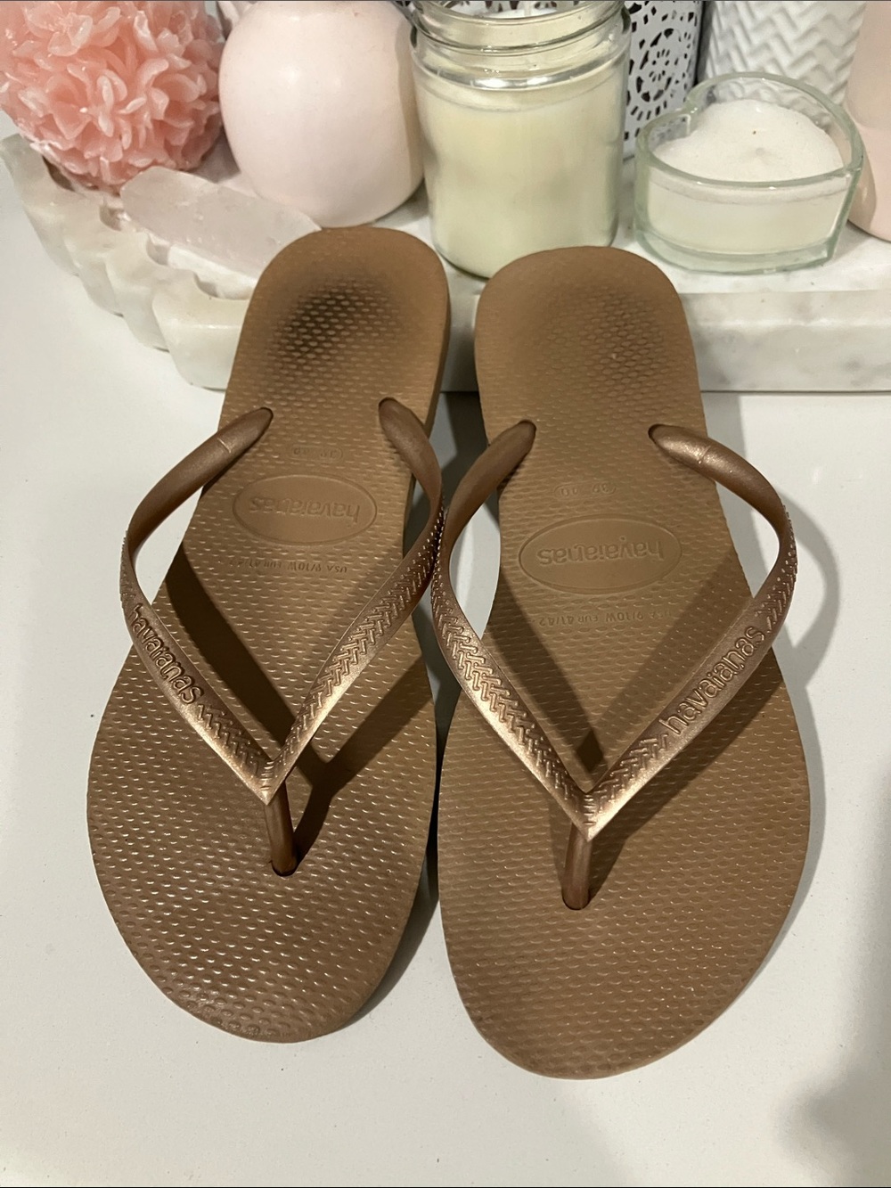Havaianas , women’s US 9/10 , eu 41-42. Slim Metallic Bronze Flip Flops
